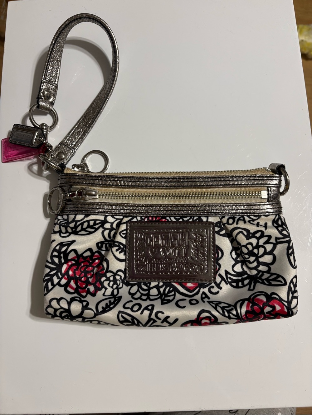 Vintage coach poppy graffiti floral crossbody black pink small handbag